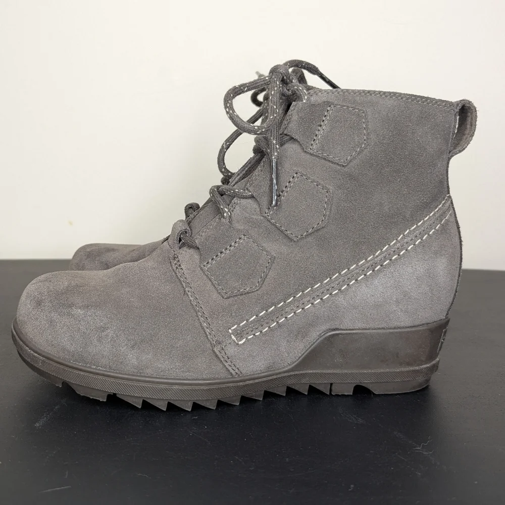 Sorel Women's Evie‎ Lace Up Suede Wedge Ankle Boot Gray Size 6.5